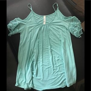 Teal/mint green top
